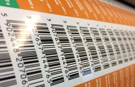 Naklejki drukowane na folii - najpopularniejsze materiały do druku