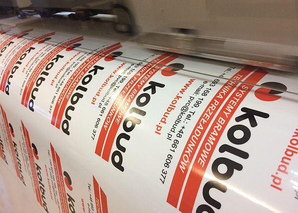 Etykiety na produkty przemysłowe i wyposażenie magazynów